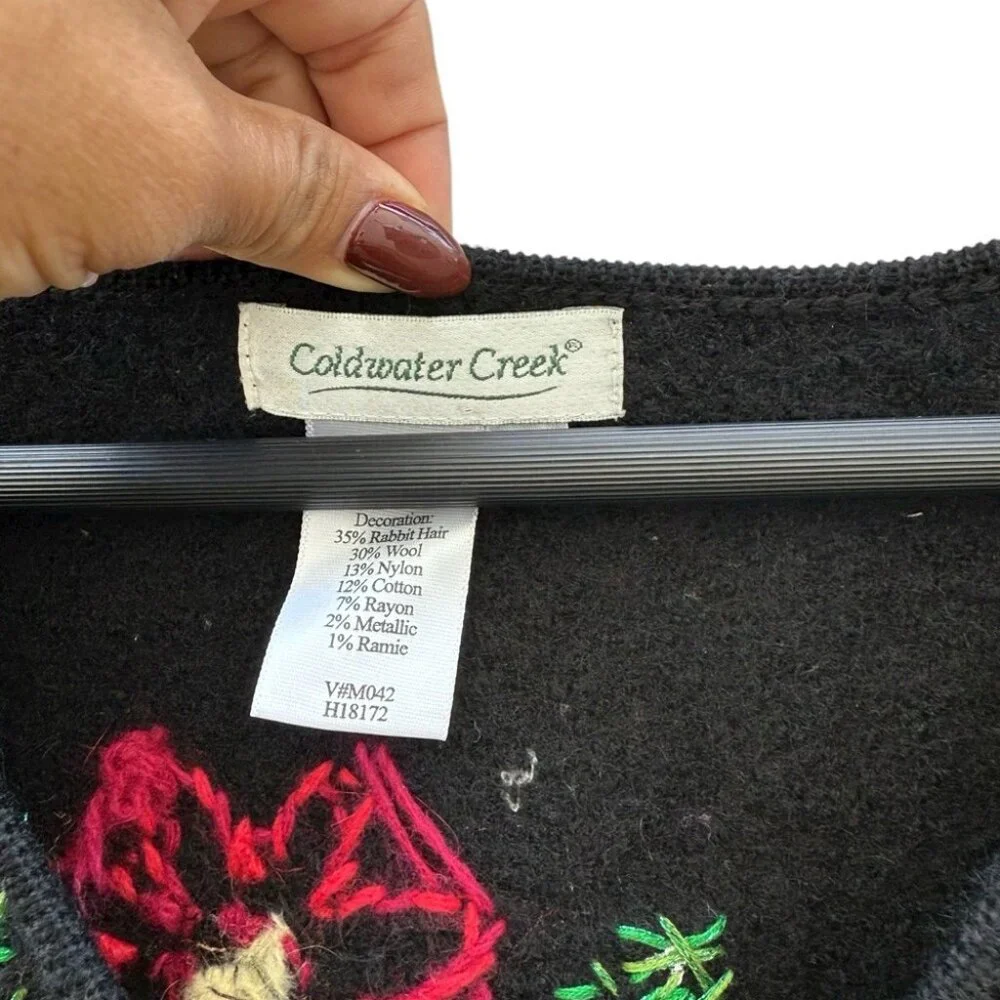 Cold‎ Water Creek Vintage Wool blend festive Cardigan Sweater Size M